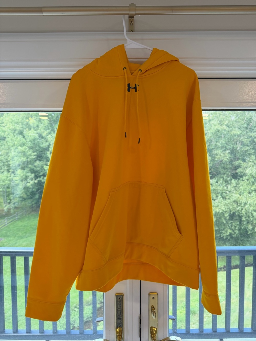 Men's Under Armor Yellow Hooded Sweatshirt Pullover